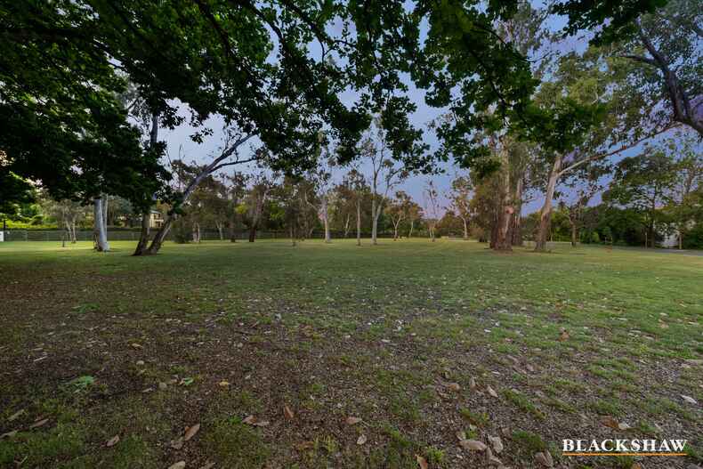 68 National Circuit Deakin 68 National Circuit Deakin
