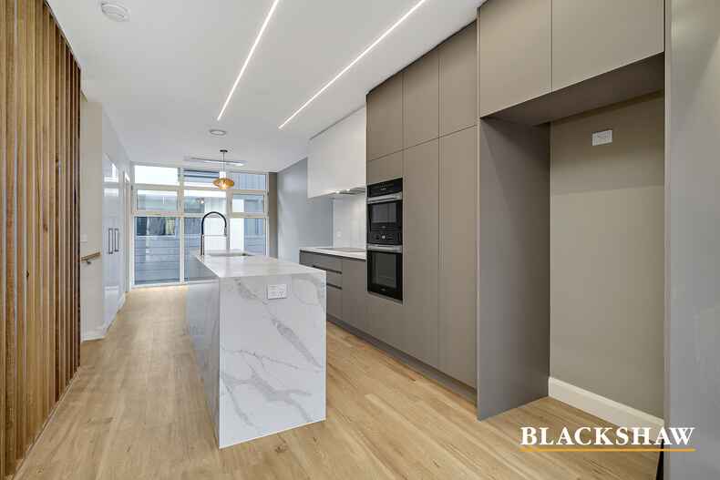 2/125 Lowanna Street Braddon 2/125 Lowanna Street Braddon