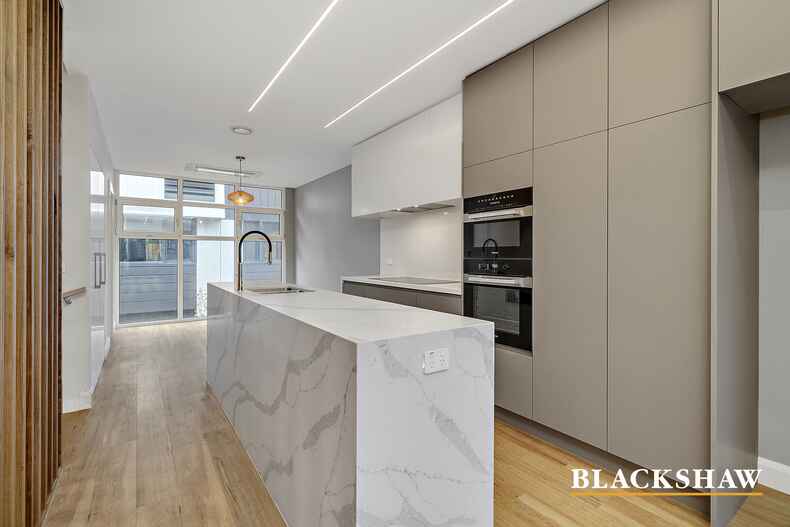 2/125 Lowanna Street Braddon 2/125 Lowanna Street Braddon