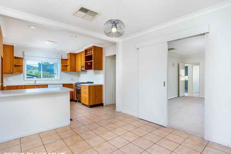 6 Bailey Place Yarralumla