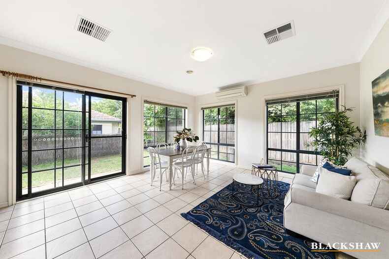 3/10 Paterson Street Ainslie