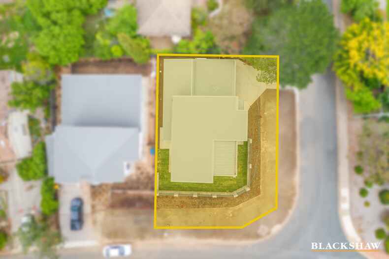 2/8 Toutcher Street Mawson