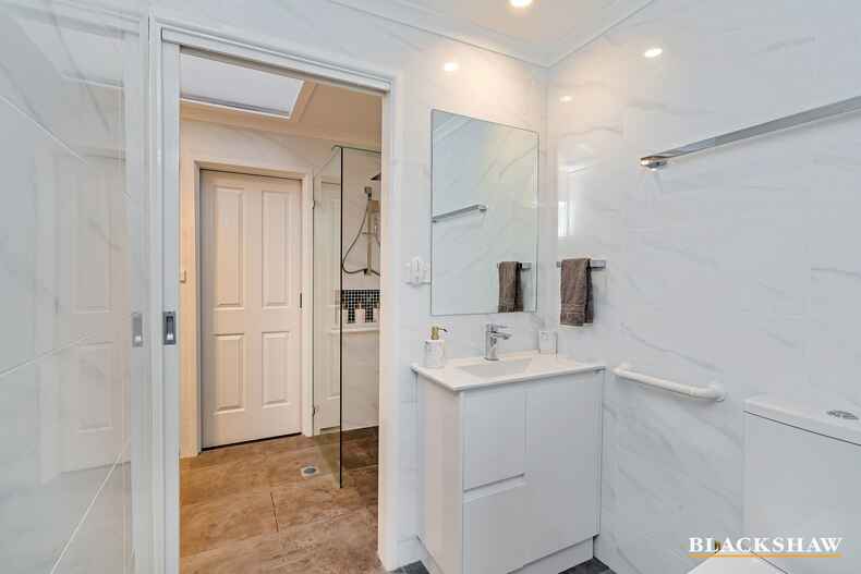 14 Walhallow Street Hawker