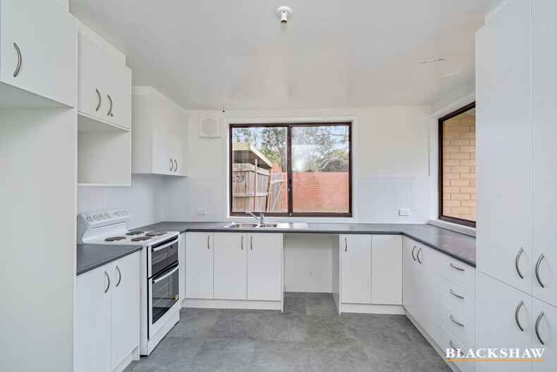 16 Kellermann Close Holt 16 Kellermann Close Holt