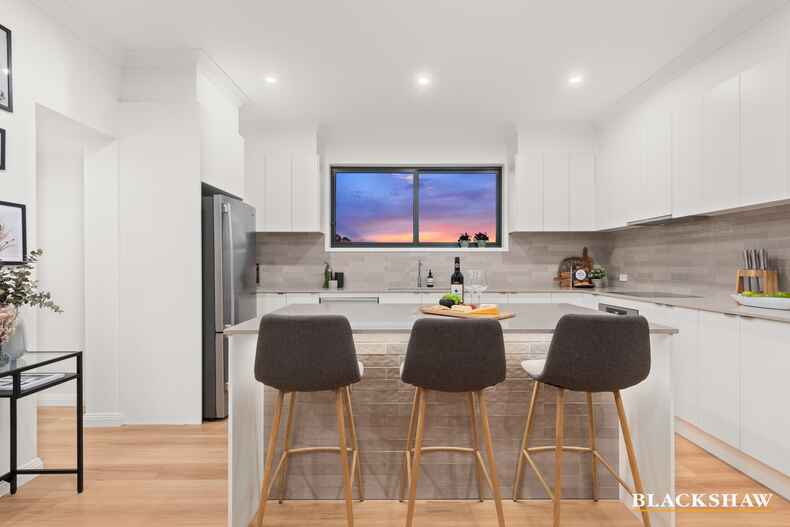 36 Carina Street Ngunnawal 36 Carina Street Ngunnawal