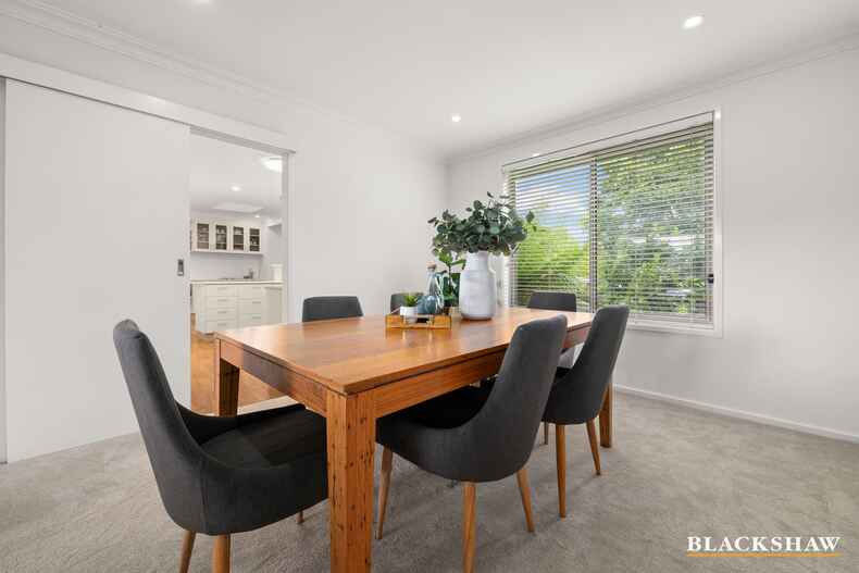 8 Molvig Street Weston