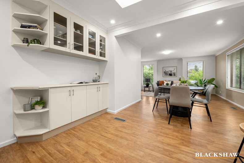 8 Molvig Street Weston