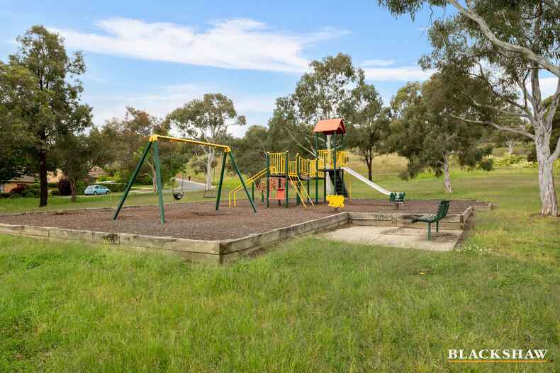 8 Molvig Street Weston