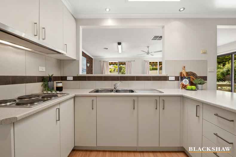 33 Onkaparinga Crescent Kaleen 33 Onkaparinga Crescent Kaleen