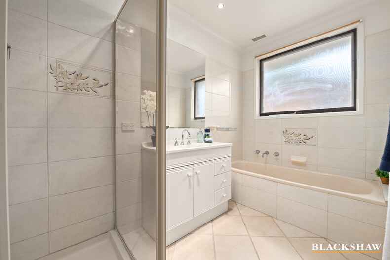 33 Onkaparinga Crescent Kaleen 33 Onkaparinga Crescent Kaleen