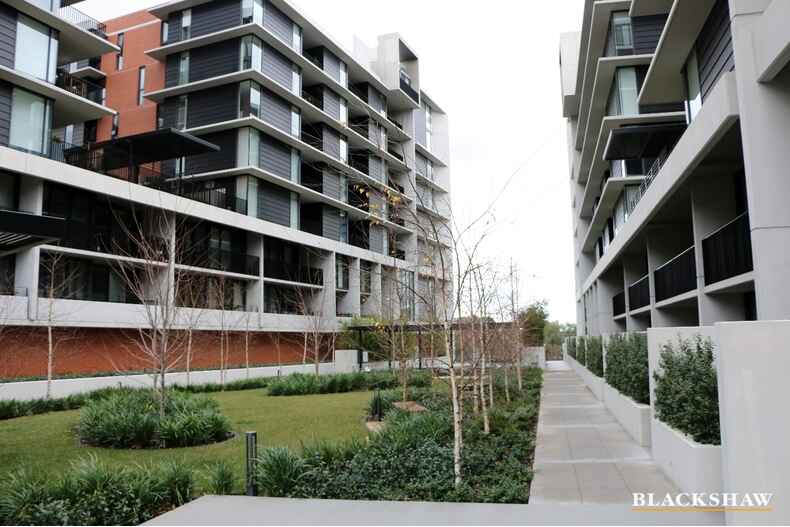 3/97 Eastern Valley Way Belconnen