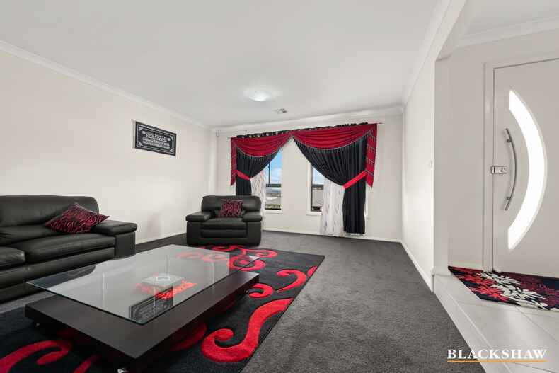 4 Housley Street Casey 4 Housley Street Casey