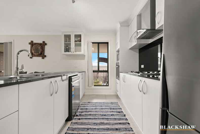 4 Housley Street Casey 4 Housley Street Casey