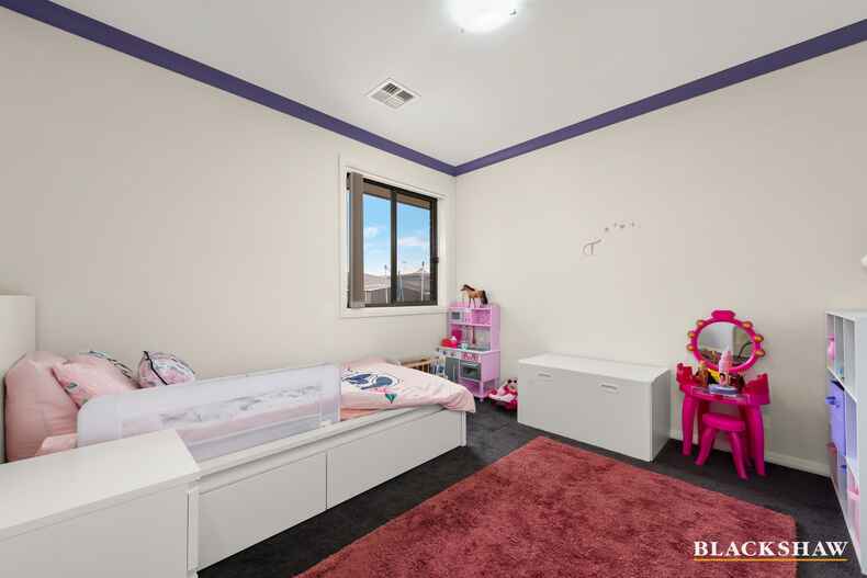 4 Housley Street Casey 4 Housley Street Casey