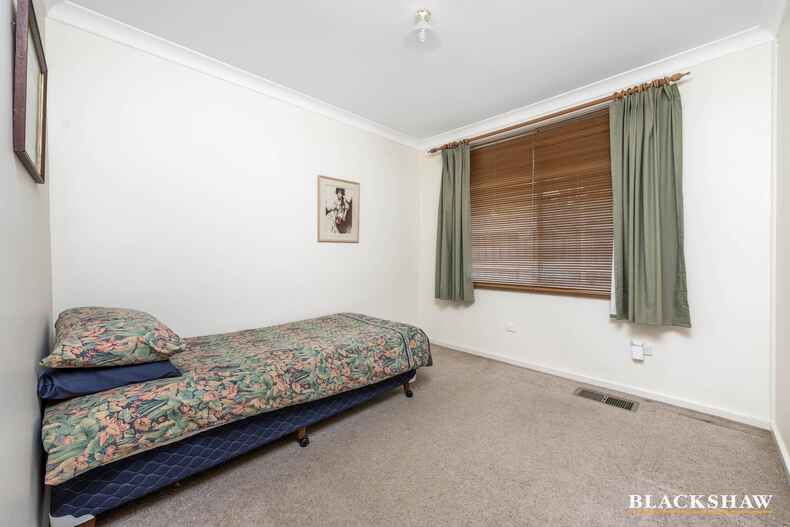 5 Laseron Place Mawson