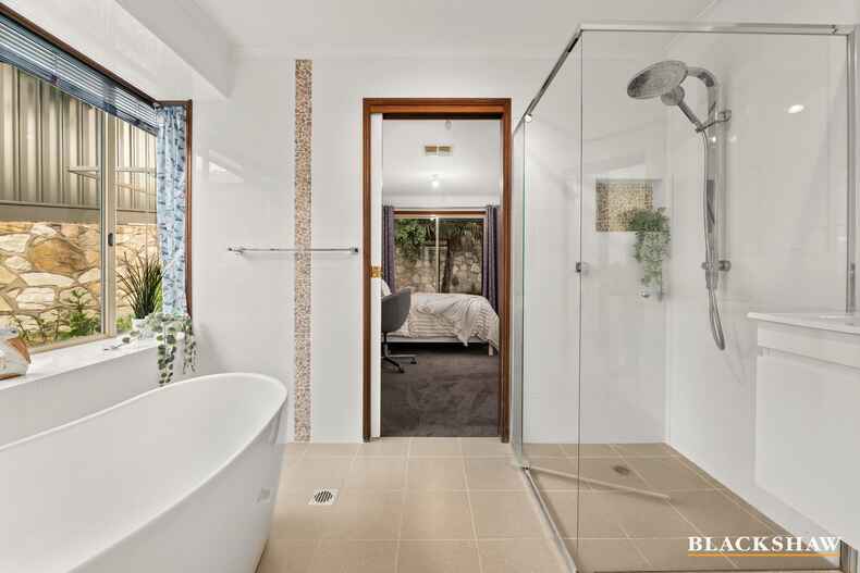 21 Hollway Street Calwell 21 Hollway Street Calwell