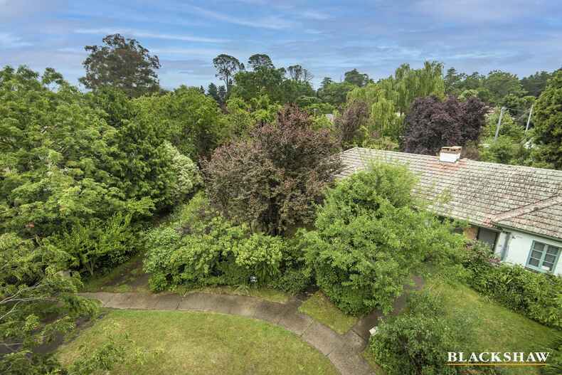 28 Hackett Gardens Turner 28 Hackett Gardens Turner