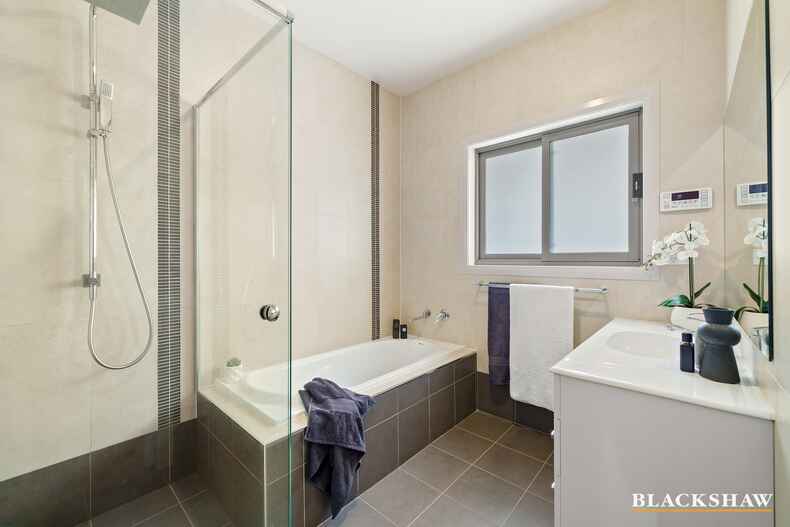 11 MacGregor Street Deakin 11 MacGregor Street Deakin