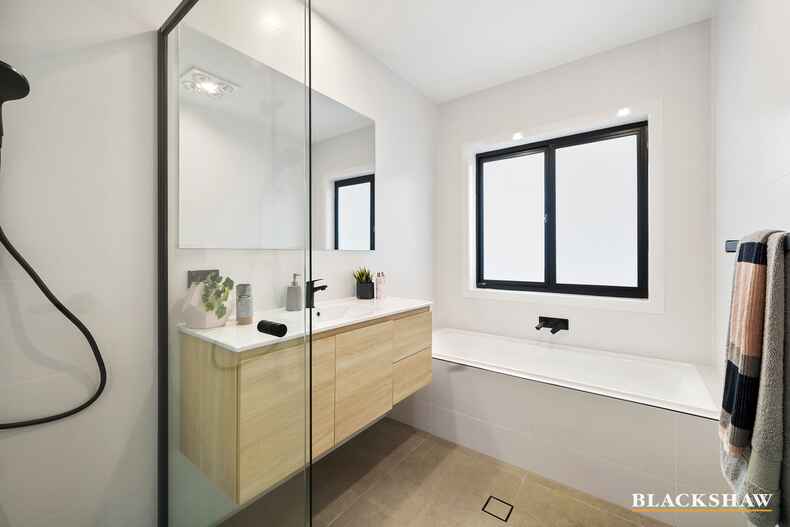 66 Ken Herde Crescent Taylor 66 Ken Herde Crescent Taylor