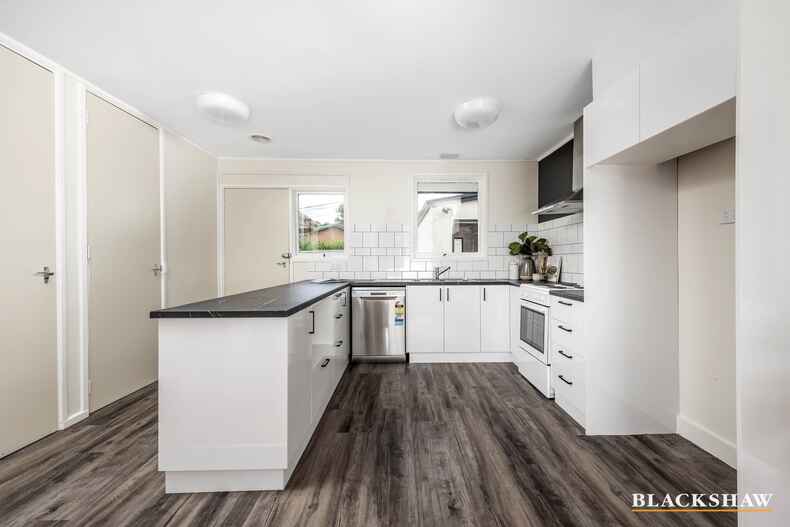 5 Sellwood Street Holt 5 Sellwood Street Holt