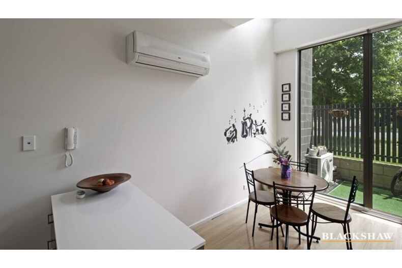 4/12 Marcus Clarke Street City 4/12 Marcus Clarke Street City