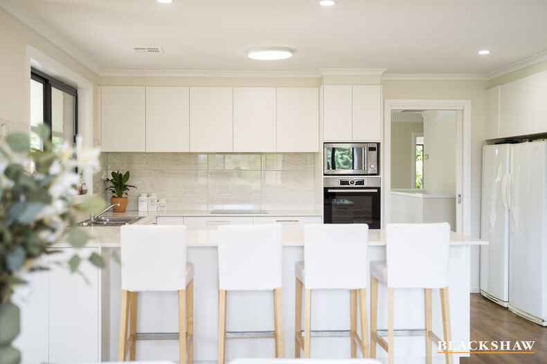 10 Sowden Street Mckellar 10 Sowden Street Mckellar