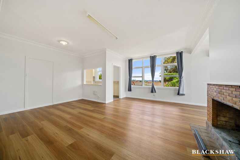 25 Crest Road Queanbeyan 25 Crest Road Queanbeyan