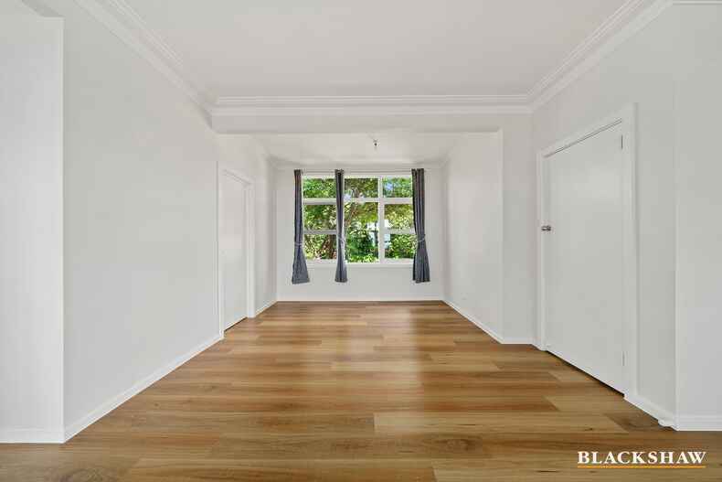 25 Crest Road Queanbeyan 25 Crest Road Queanbeyan