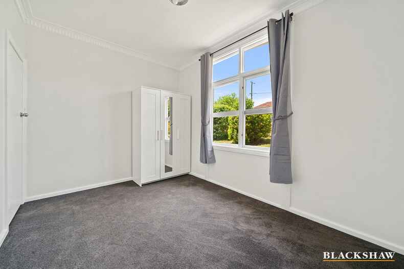 25 Crest Road Queanbeyan 25 Crest Road Queanbeyan