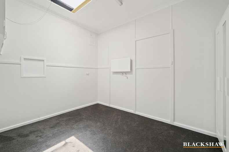 25 Crest Road Queanbeyan 25 Crest Road Queanbeyan