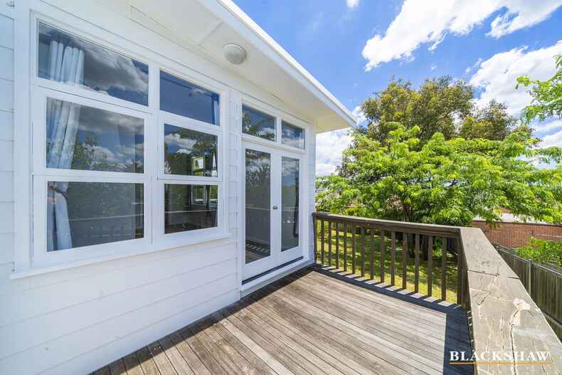 25 Crest Road Queanbeyan 25 Crest Road Queanbeyan