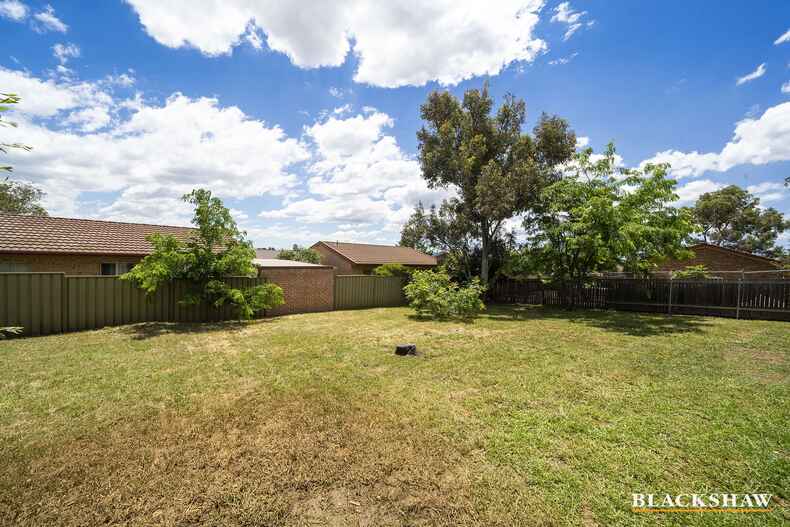 25 Crest Road Queanbeyan 25 Crest Road Queanbeyan