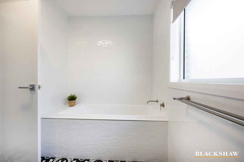 9 Mckenzies Crescent Malua Bay 9 Mckenzies Crescent Malua Bay