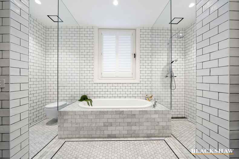 1/7 Leichhardt Street Kingston 1/7 Leichhardt Street Kingston