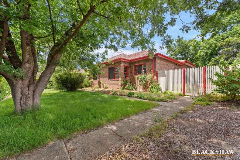 8 Gregory Street Griffith
