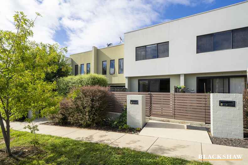 8 Quealy Street Casey 8 Quealy Street Casey