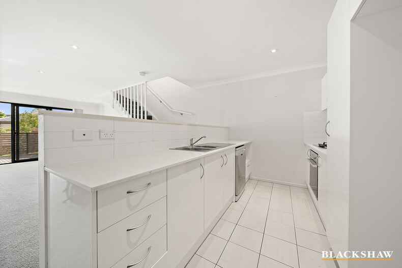 8 Quealy Street Casey 8 Quealy Street Casey