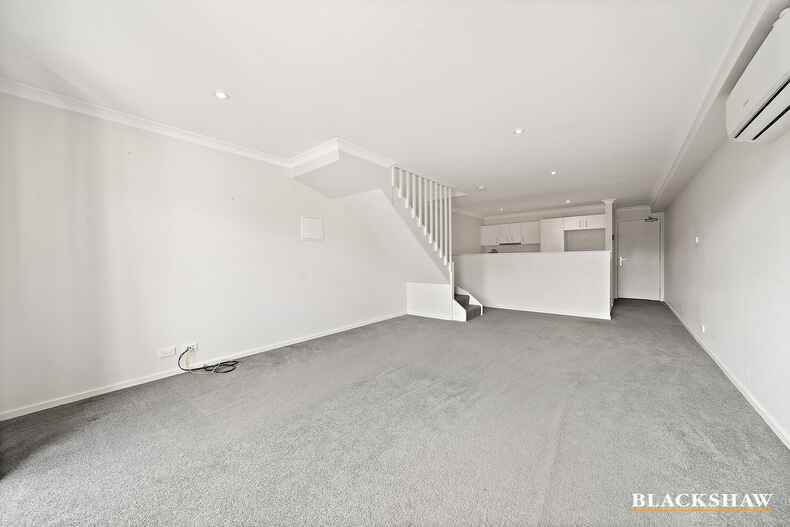 8 Quealy Street Casey 8 Quealy Street Casey