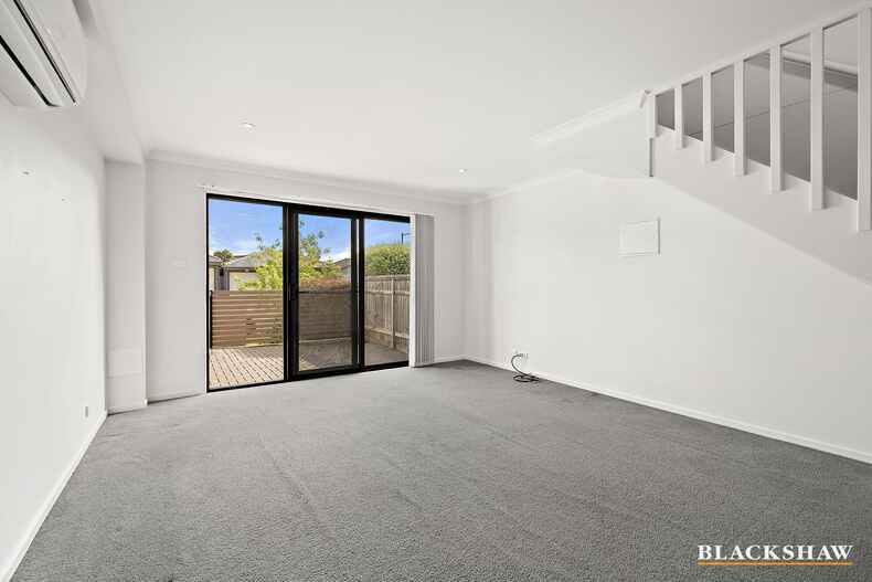 8 Quealy Street Casey 8 Quealy Street Casey