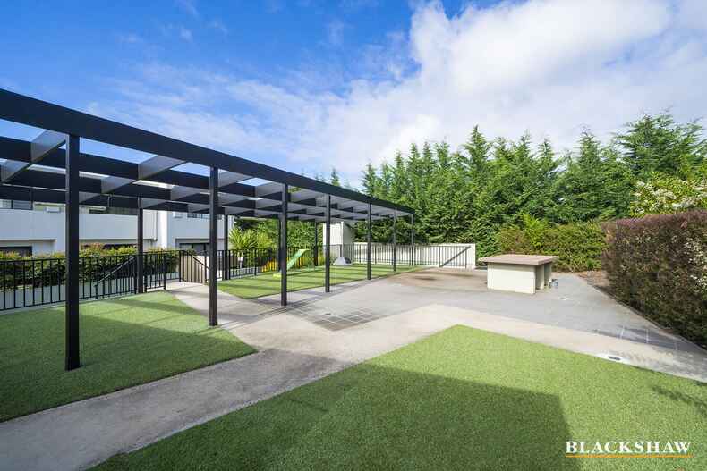 8 Quealy Street Casey 8 Quealy Street Casey