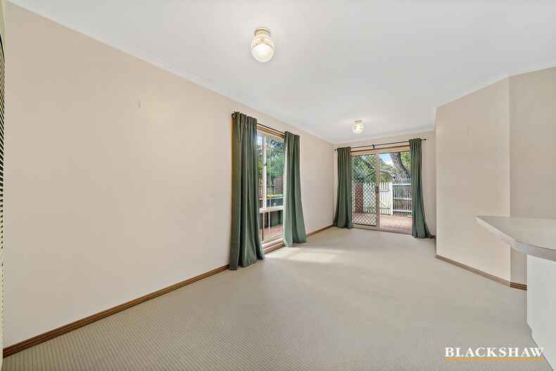 8/72 Brudenell Drive Jerrabomberra