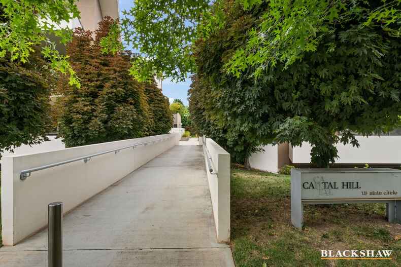 12/19 State Circle Forrest 12/19 State Circle Forrest