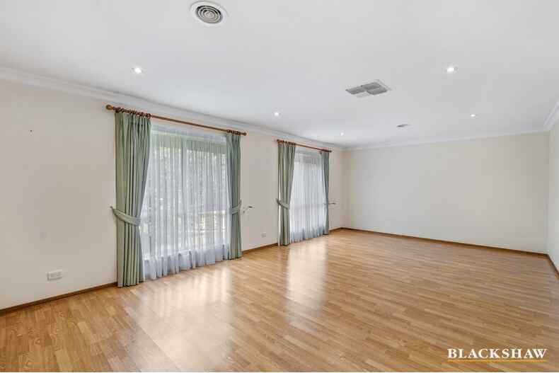 18 Bayside Court Jerrabomberra 18 Bayside Court Jerrabomberra