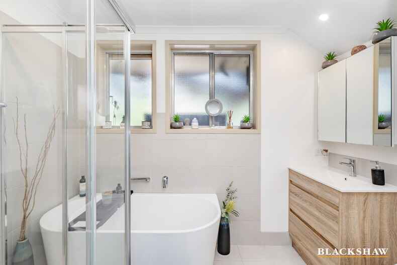 30 Bandjalong Crescent Aranda