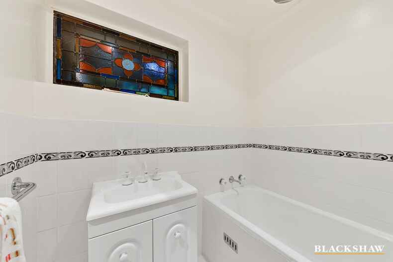 2 Hutt Street Yarralumla 2 Hutt Street Yarralumla