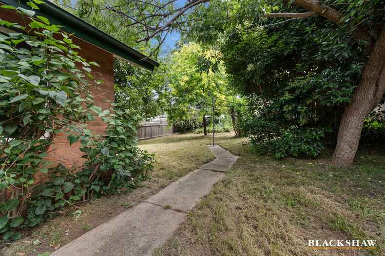 140 Captain Cook Crescent Narrabundah 140 Captain Cook Crescent Narrabundah