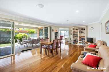 4 Bagarin Avenue Tomakin