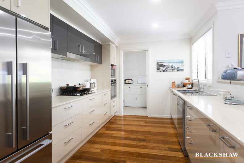 4 Bagarin Avenue Tomakin 4 Bagarin Avenue Tomakin