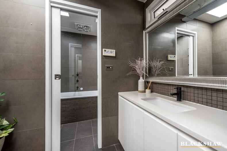 5 Fossey Street Holder 5 Fossey Street Holder