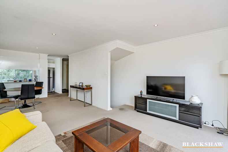 1/33 McGovern Street Casey